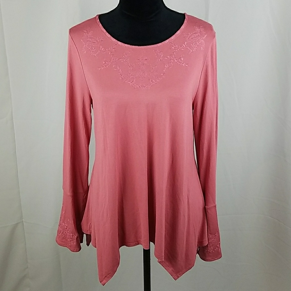 Adrianna Papell women M embroidered long split bell sleeve knit top minimalist‎